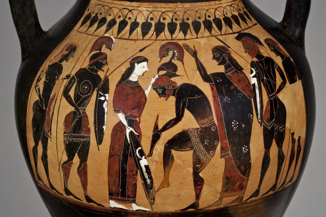 Aus dem Heldenleben: die Zeremonie der Bekleidung; Weingefäss (Amphora) aus Athen; Ton; um 550/40 v. Chr.