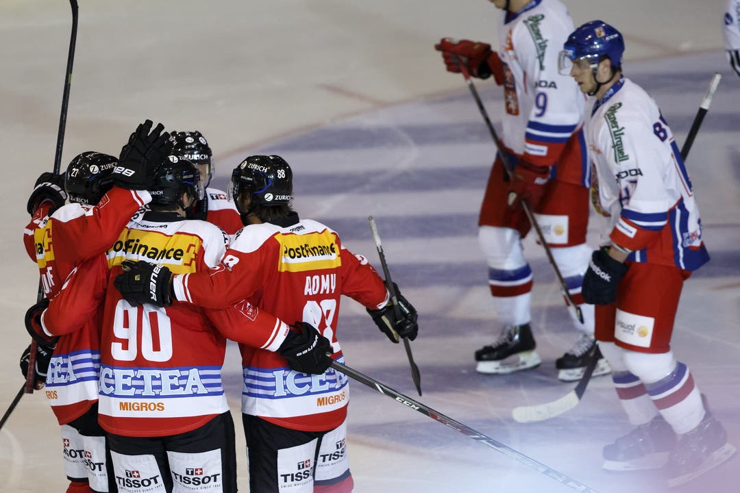 Die Schweizer Eishockey Nationalmannschaft schlägt Tschechien 3:1
