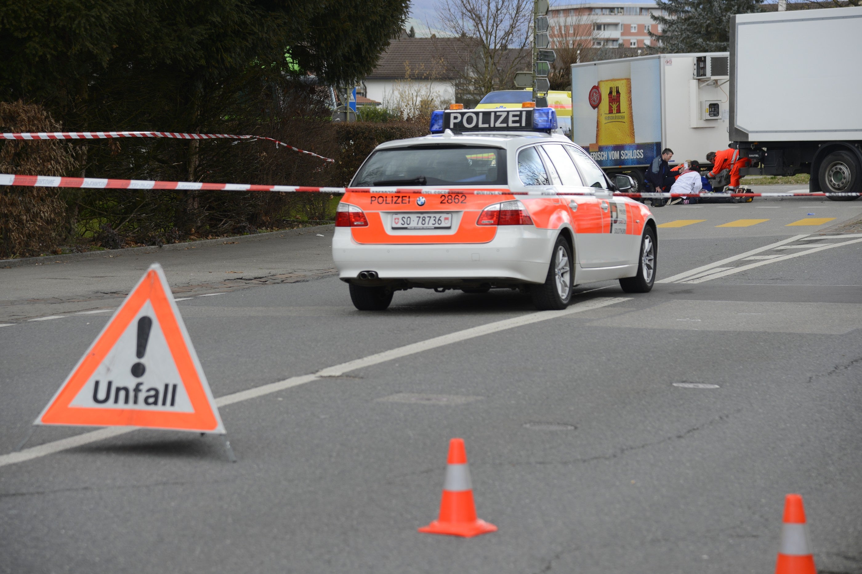 Bildstrecke - Unfall In Zuchwil: Velofahrerin Wird Bei Kollision Mit ...