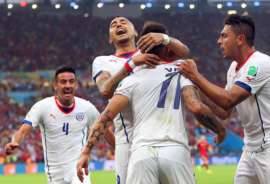 Chile steht sensationell in den Achtelfinals - sie schlagen auch Spanien mit 2:0