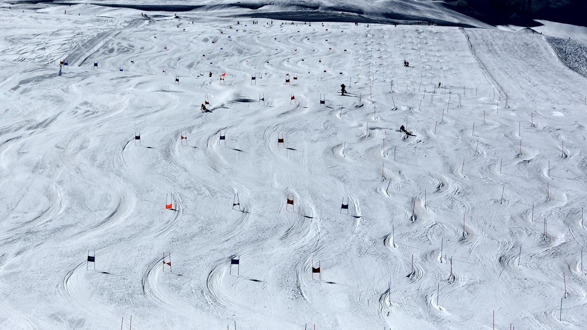 Dichtestress in Saas Fee: Der Gletscher der Schweizer Skifahrer, der den Ãsterreichern gehÃ¶rt