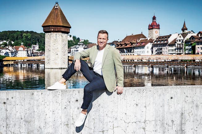 Comedian Jonny Fischer in Luzern, wo seine TV-Quizshow starten wird.