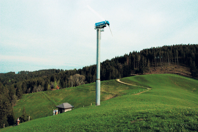 Im Appenzellerland gibt es nur wenige kleine Windenergieanlage, wie hier bei Gais. 