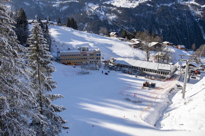 Das Ziel der Lauberhorn-Abfahrt. Zugang zum Skigebiet erhält lediglich der Weltcuptross. 