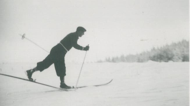 Skisport in den 1930er Jahren wurde auch im Thal betrieben. Die Fotokamera allerdings fehlte. Hier eine Aufnahme vom Grenchenberg.