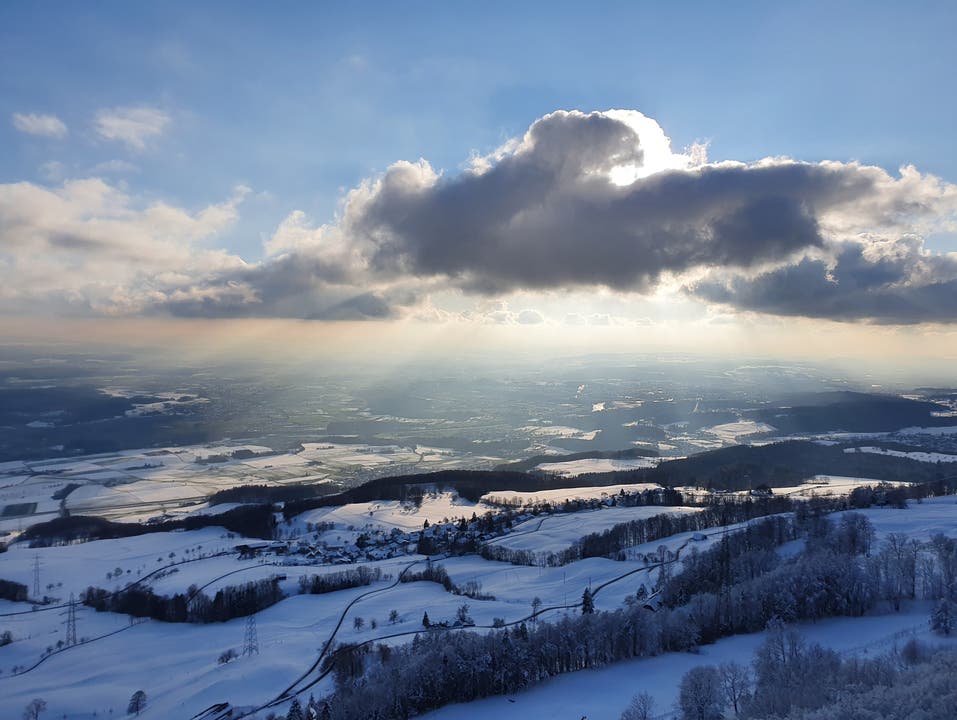 undefined Wunderschöne Aussicht bei schönstem Wetter oberhalb Rumisberg