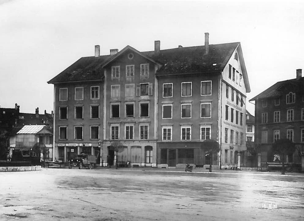Die Ersparnisskasse kurz vor seinem Abbruch 1930, heute steht an diesem Platz das Amthaus II