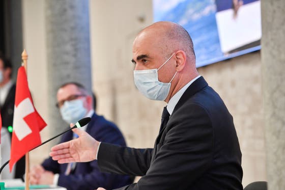 Coronavirus Innovative Inspiration Fur Die Ganze Schweiz So Verlief Die Eroffnung Des Thurgauer Impfschiffs Mit Bundesrat Berset