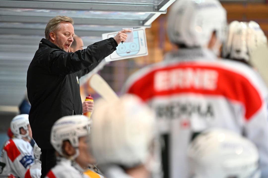 Fredrik Söderström sieht einen harmlosen Auftritt seiner Mannschaft. 