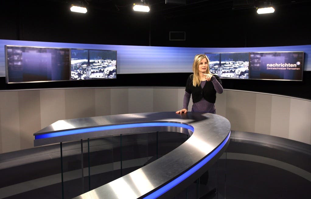 Fabienne Bamert moderiert beim Zentralschweizer Fernsehen Tele 1 seit zehn Jahren verschiedene TV-Formate wie die «Nachrichten», die Sendung «Unterwegs» oder die Übertragungen verschiedener Schwingfeste.