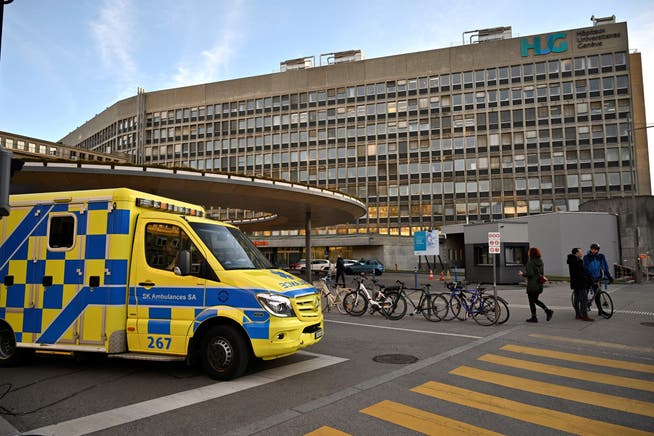 Kein Kommentar: Das Genfer Unispital (HUG) beantwortet keine Fragen. Bild: Mustafa Yalcin /Getty (Genf, 6. März 2020)