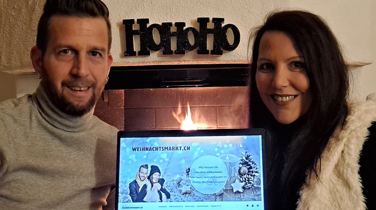 Glühweintrinken via Videochat: Ehepaar aus Muhen lanciert digitalen Weihnachtsmarkt
