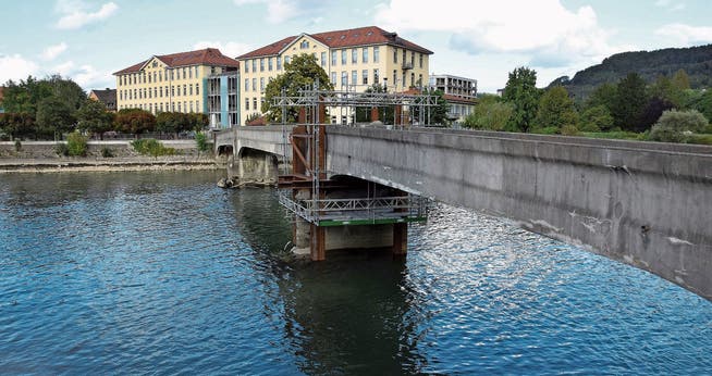 Im vergangenen September wurde die Reussbrücke für zweieinhalb Wochen gesperrt, um Sofortmassnahmen zu treffen.