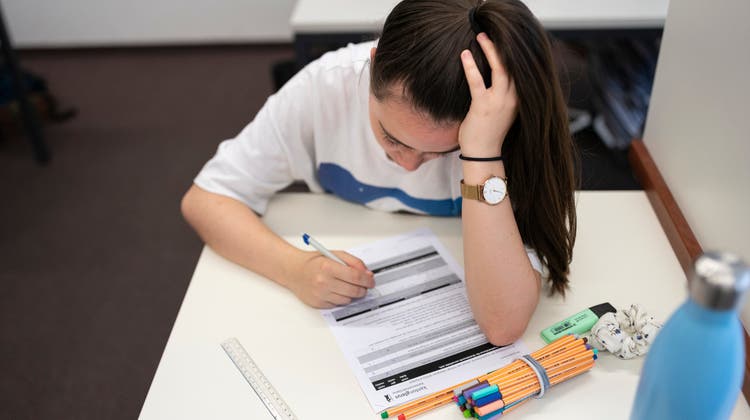 Gymnasiallehrpersonen hätten einheitliche Lösung für Matura-Prüfungen bevorzugt