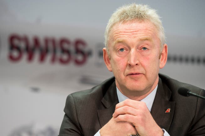 Swiss-Chef Thomas Klühr kann vorerst aufatmen. Der Bund eilt der Airline zu Hilfe.