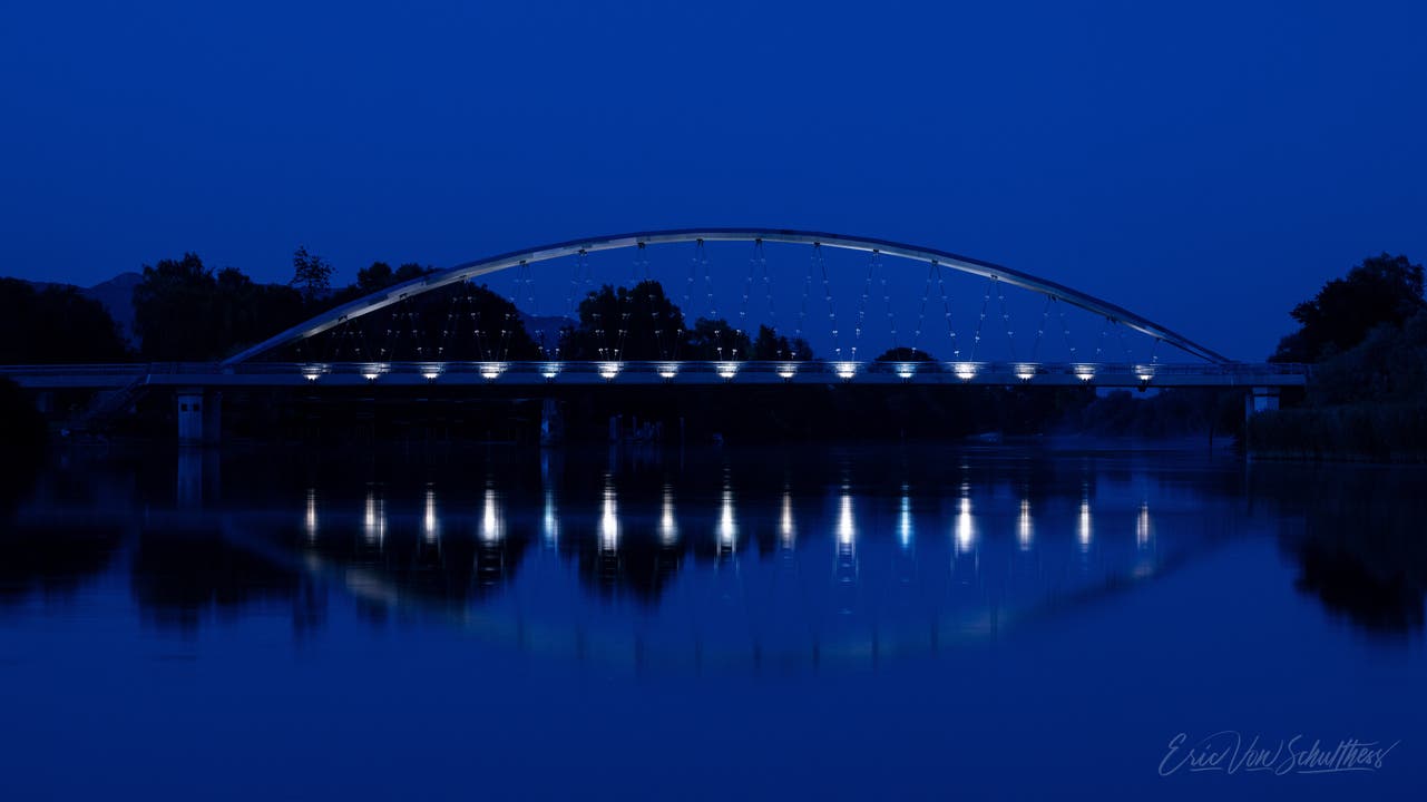 Eine der mit Bronze ausgezeichneten Aufnahmen: Die Archbrücke in der blauen Stunde.