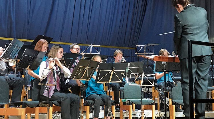 Jahreskonzert der Harmonie Birmensdorf — sie zappten sich durch die Welt der Filmmusik