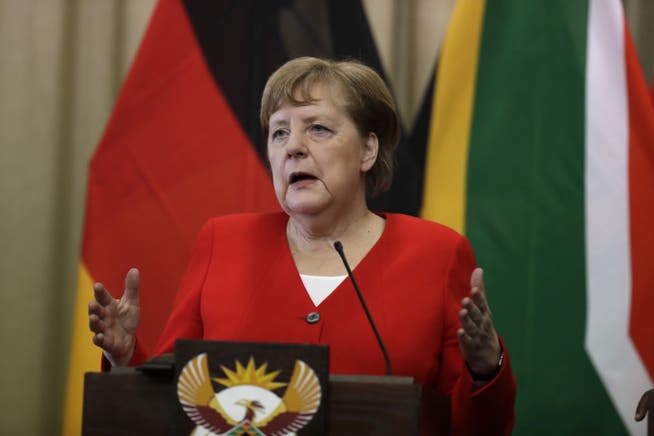 Angela Merkel hat sich während eines Besuchs in Südafrika zur Wahl in Thüringen geäussert.