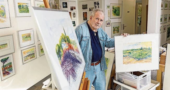 Rolf Christen in seinem Atelier und Galerie.