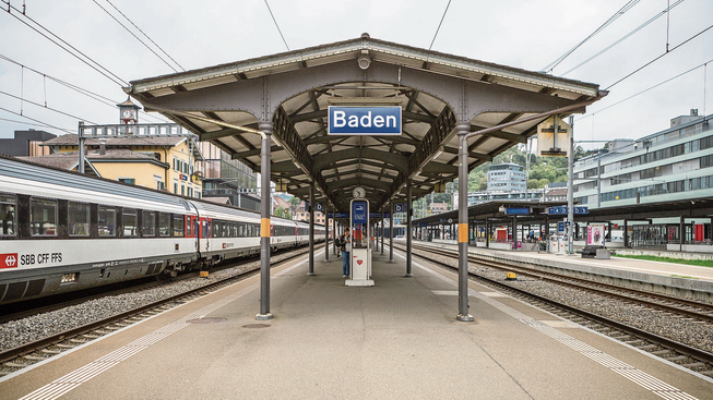 Wenn man Pech hat, hält der Zug nicht am Bahnhof Baden, auch wenn dies im Fahrplan so vorgesehen wäre.