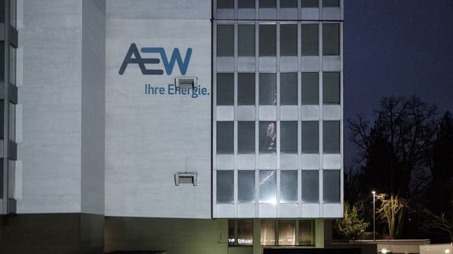 Der Verband Aargauischer Stromversorger (VAS) prüft derzeit eine Klage gegen die AEW Energie AG. Der Vorwurf: Die AEW nutze ihr Netz-Monopol aus.