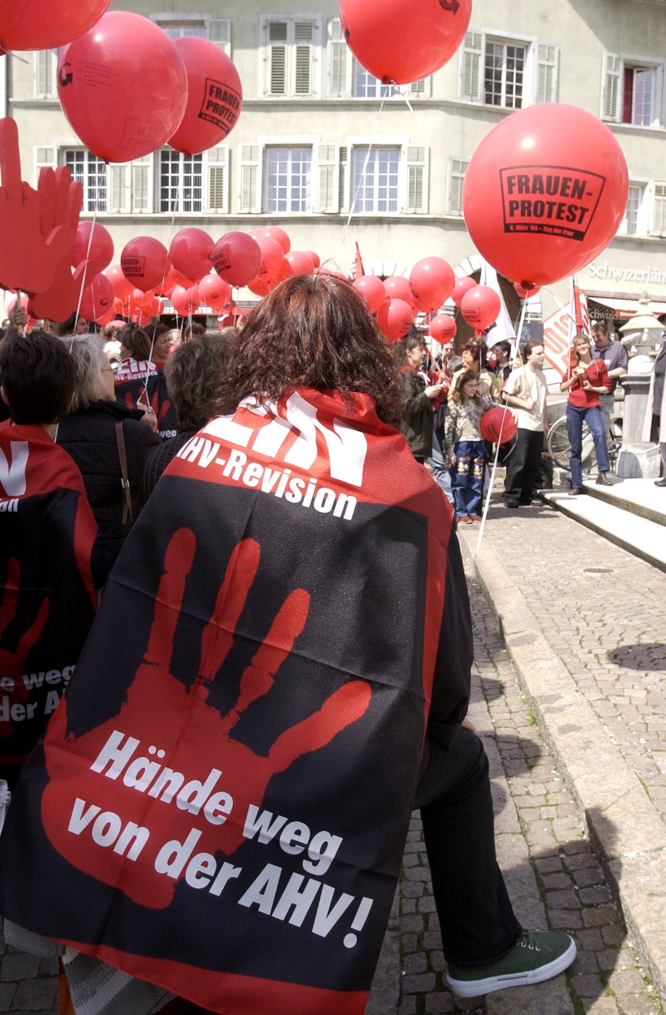 Altersversicherung - AHV Unter Druck: Nach Der Abstimmung Hagelt Es ...