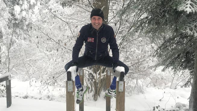 Voll Schwung durch den Schnee: Ingo Engelmann geht zweimal pro Woche auf den Vitaparcours