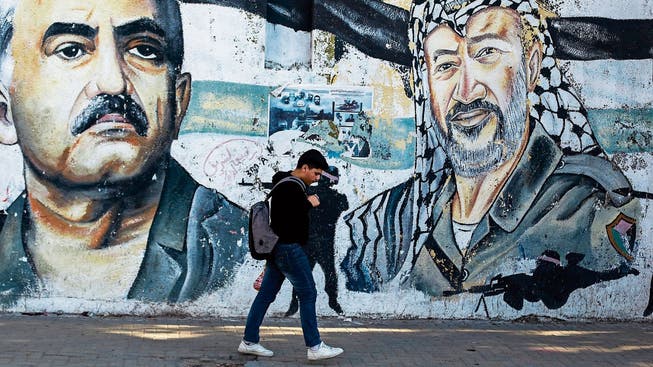 Präsent in den Köpfen und auf den Strassen: Volksfrontchef George Habash und Palästinenserführer Jassir Arafat.