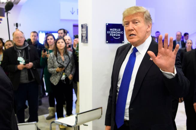 Im Januar 2020 dürfte Donald Trump zum zweiten Mal ans World Economic Forum (WEF) in Davos reisen. Definitiv ist der Besuch aber erst, wenn die «Air Force One »in Zürich-Kloten aufsetzt. (KEYSTONE/Laurent Gillieron)