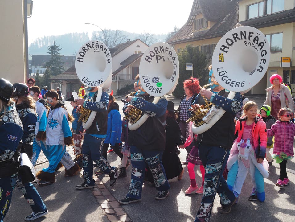 Die «Hornfääger» feierten die Kinderfasnacht in Leuggern am Samstag unter dem Motto «Born to be wild».