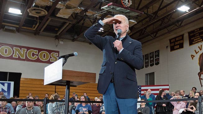 Kaum Land in Sicht: Ex-Vizepräsident Joe Biden, 77, schafft’s auch in New Hampshire nicht so recht, die Massen zu begeistern.
