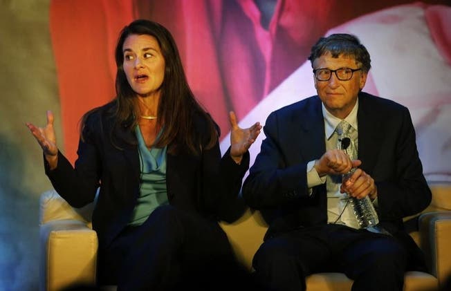 Melinda und Bill Gates bei einem öffentlichen Auftritt in Indien.