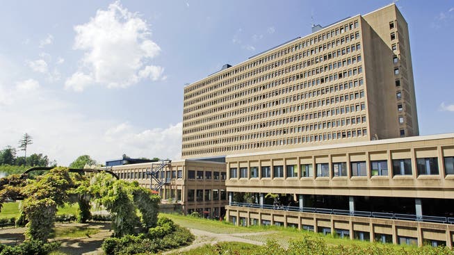 Viele wollen im Kantonsspital Baden helfen: «Das Postfach explodiert fast»