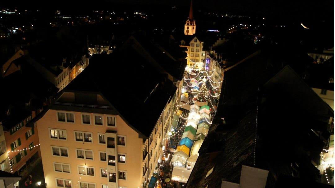Jedes Jahr finden hier auch Märkte statt, der bekannteste ist der Christkindli- und Weihnachtsmarkt.