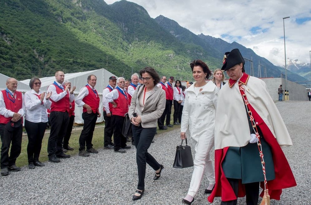 Ein grosser Meilenstein in ihrer Karriere: Leuthard an der Eröffnung des Neat-Gotthardbasistunnels im Frühling 2016.