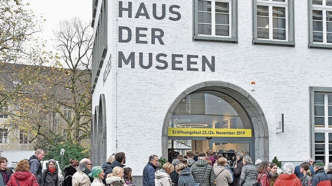 Rund 2000 Menschen besuchten das Haus der Museen bei der Eröffnung.