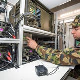 Wird unser Militär abgehört? Schweizer Armee setzt auf Verschlüsselungstechnik einer US-Spionagefirma