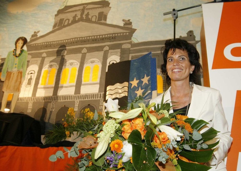 Zwei Jahre später folgte der nächste Blumenstrauss: Sie wurde von der CVP als Bundesratskandidatin und Nachfolgerin für Joseph Deiss vorgeschlagen.