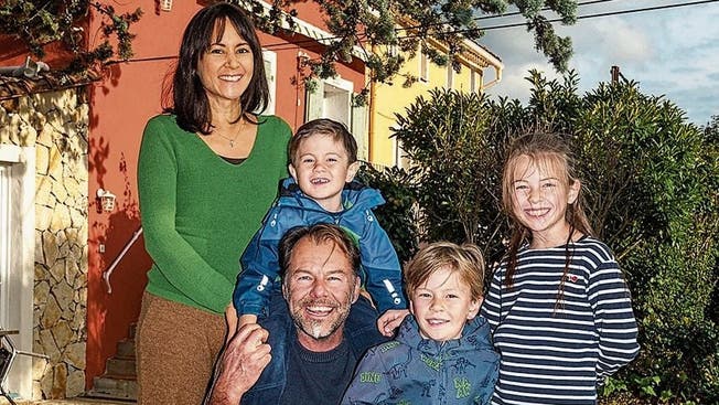 Patrick und Natascha Hemmelmayr wanderten 2017 mit ihren drei Kindern Mayel, Amaury und Mounya (v.l.) aus.