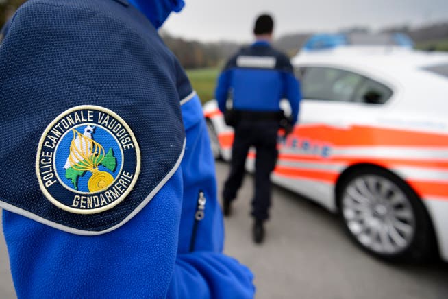 Die Kantonspolizei Waadt hat Ermittlungen aufgenommen zum Tod einer 23-jährigen Walliserin. (Symbolbild)