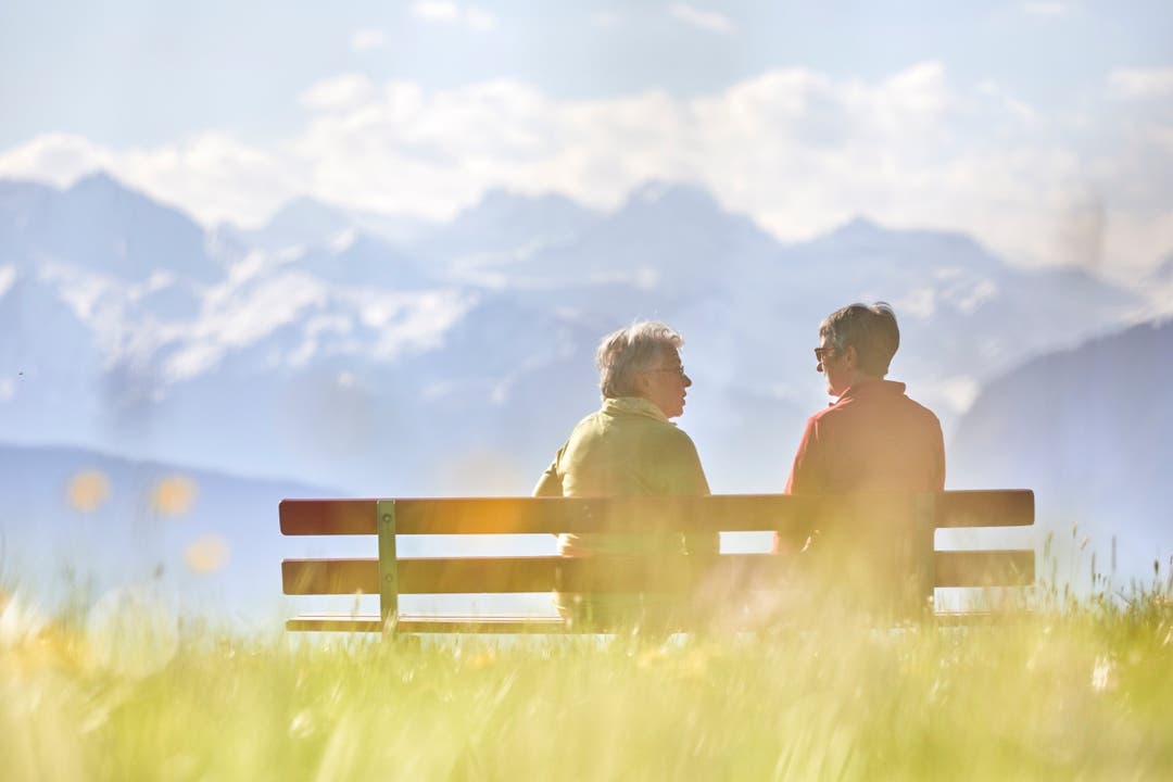Zwei Grundpfeiler der schweizerischen Wohlfahrt sollen gesichert werden: angemessene AHV-Renten...