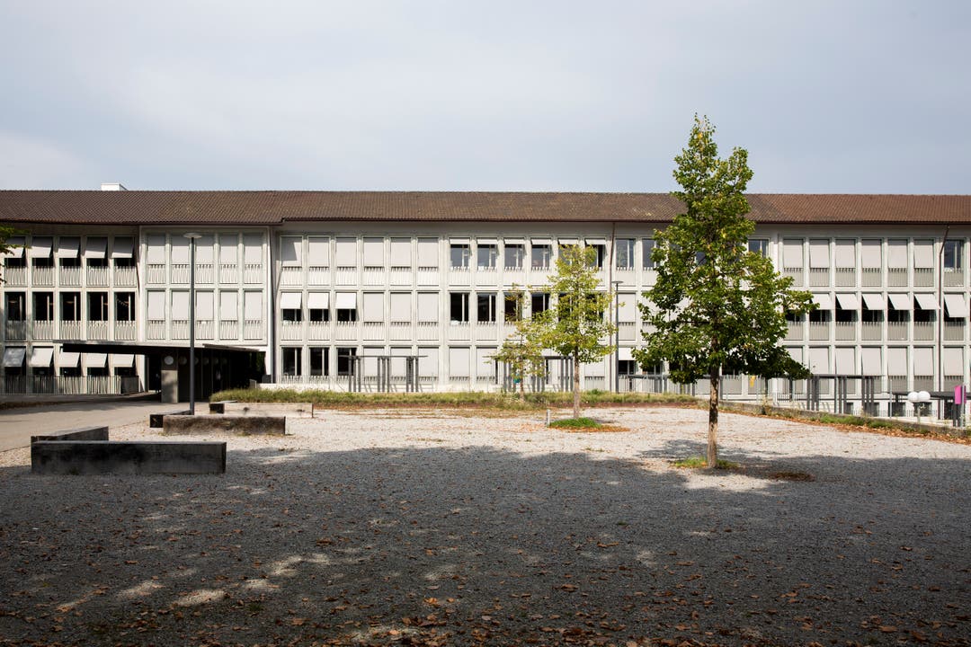 Trostloser Anblick: Das Schulareal in Neuenhof.