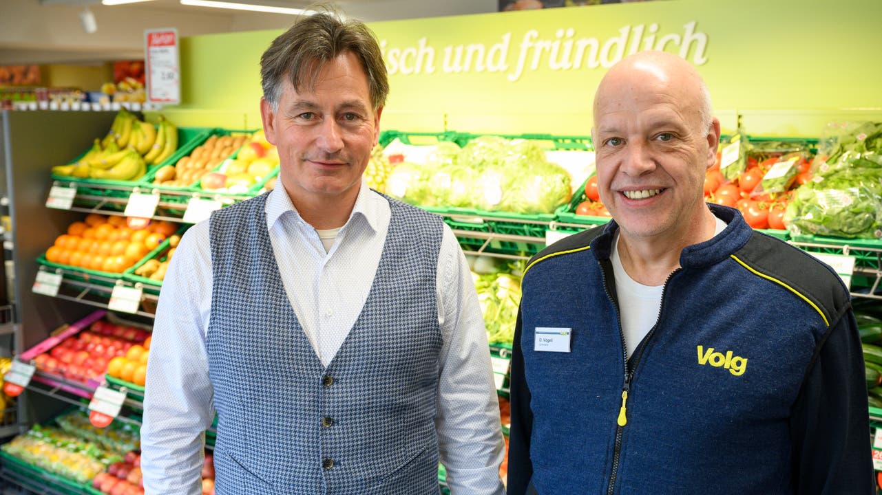 Der regionaler Verkaufsleiter Manfred Ruch und Ladenleiter Daniel Vögeli begrüssten die Kunden.