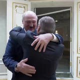 Eishockey-Boss René Fasel geht vor der WM mit Weissrusslands Diktator Lukaschenko auf Schmusekurs