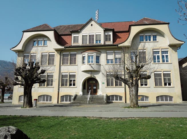 Das 110-jährige Schulhaus Linden wird saniert.