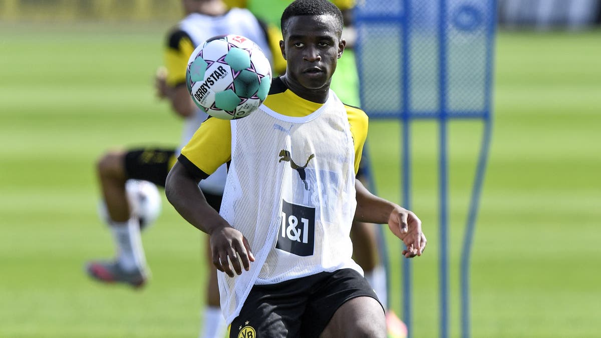 Borussia Dortmund Jetzt ist er 16 Jahre alt und darf in der Bundesliga ran Deutschlands irrer Borussia Dortmund Jetzt ist er 16 Jahre alt und darf in der Bundesliga ran Deutschlands irrer