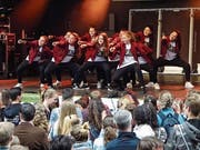 Die älteste Tanzgruppe bei ihrem Auftritt an der letzten Wega. (Bild: PD)
