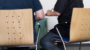 Beratungsgespräche sind ein zentraler Teil der Arbeit des Sozialberatungszentrums der Region Entlebuch, Wolhusen und Ruswil. (KEYSTONE/Christian Beutler)