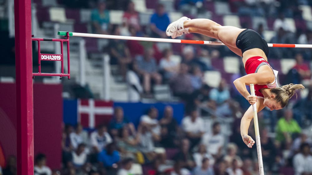 Angelica Moser: Die 21-jährige Stabhochspringerin zieht dank eines tollen Auftritts in den Final ein. (Bild: Keystone)