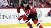 Mirco Müller kämpft weiterhin um einen Stammplatz bei den Devils. (Bild: KEYSTONE/AP/JULIO CORTEZ)